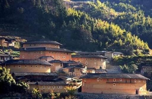 人少景美！五一小長(cháng)假最適合出游的的當地